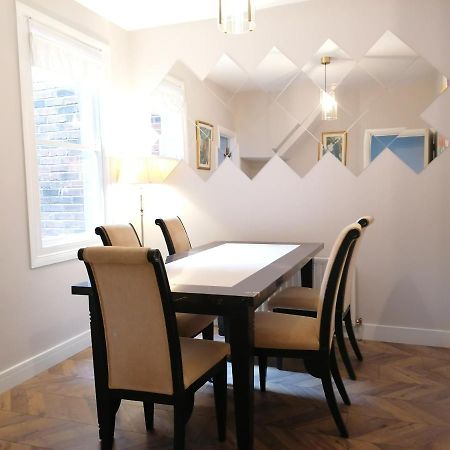 Stunning 3 Bedroom Townhouse In The Heart Of City 벨파스트 외부 사진