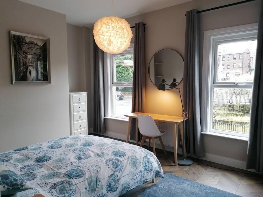 Stunning 3 Bedroom Townhouse In The Heart Of City 벨파스트 외부 사진